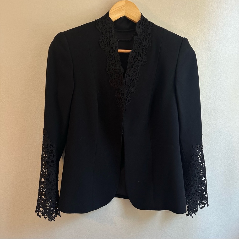 Elie Tahari Women’s Black Lace Blazer, Size 2
